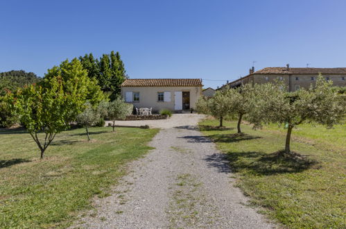 Foto 2 - Casa con 2 camere da letto a Villelaure con piscina privata e giardino