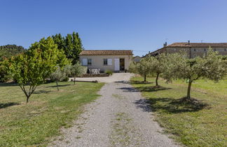 Photo 2 - Maison de 2 chambres à Villelaure avec piscine privée et jardin