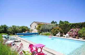 Photo 1 - Maison de 2 chambres à Villelaure avec piscine privée et jardin