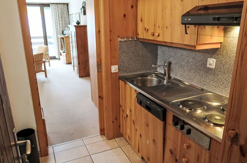 Photo 15 - 2 bedroom Apartment in Disentis/Mustér with swimming pool and garden