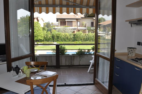 Foto 6 - Apartamento en Lazise con piscina y jardín