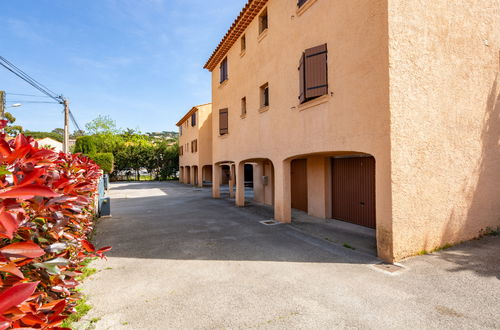 Photo 15 - 1 bedroom Apartment in Sainte-Maxime with garden and terrace