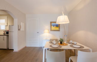 Photo 3 - 1 bedroom Apartment in Sainte-Maxime with garden and terrace
