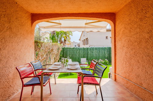 Photo 12 - 1 bedroom Apartment in Sainte-Maxime with garden and terrace