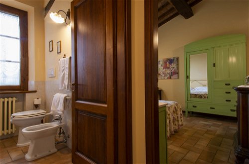 Foto 16 - Apartment mit 2 Schlafzimmern in Cerreto Guidi mit schwimmbad und garten