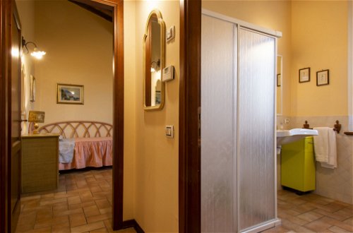 Photo 19 - Appartement de 2 chambres à Cerreto Guidi avec piscine et jardin