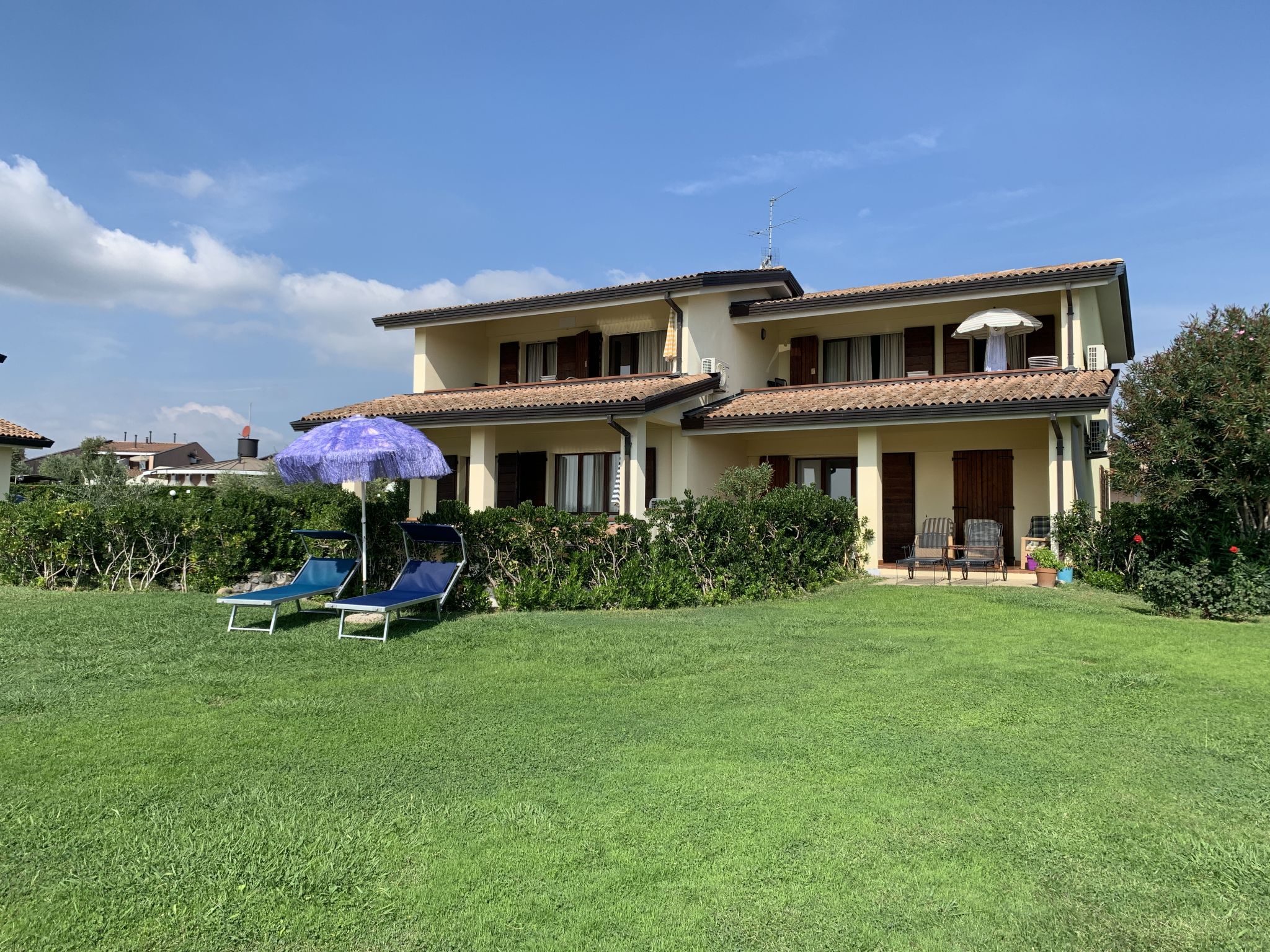 Photo 3 - 2 bedroom Apartment in Moniga del Garda with swimming pool and garden