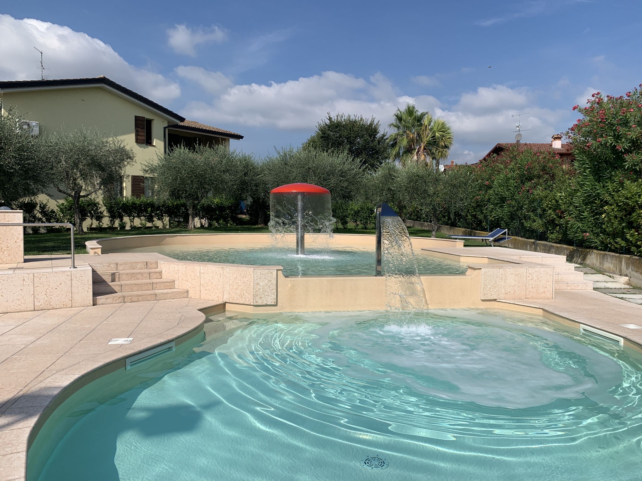 Photo 2 - 1 bedroom Apartment in Moniga del Garda with swimming pool and garden