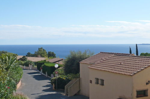 Foto 19 - Haus mit 2 Schlafzimmern in La Croix-Valmer mit schwimmbad und blick aufs meer