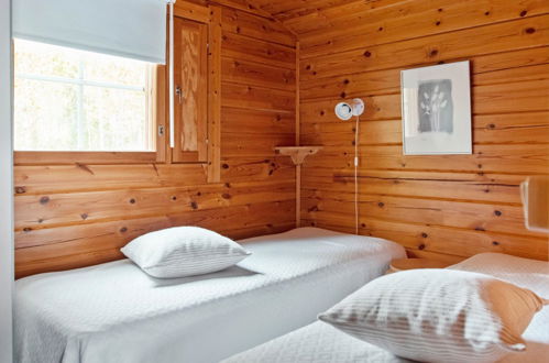 Foto 12 - Casa de 2 quartos em Kaavi com sauna