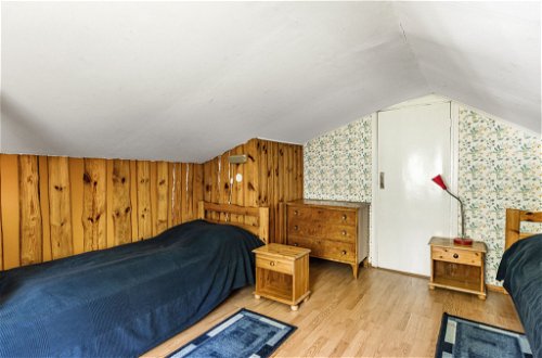 Foto 19 - Haus mit 2 Schlafzimmern in Tving mit garten