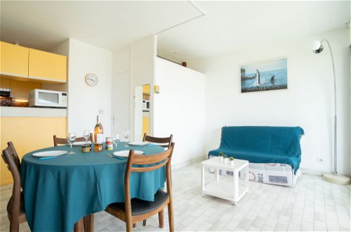 Foto 3 - Appartamento con 1 camera da letto a La Grande-Motte con terrazza e vista mare