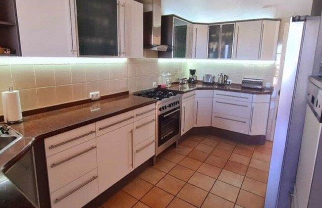 Casa de 6 quartos em Pego com piscina privada e jardim - Foto 3
