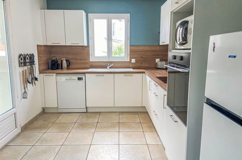 Foto 5 - Casa con 5 camere da letto a Saint-Palais-sur-Mer con piscina privata e giardino