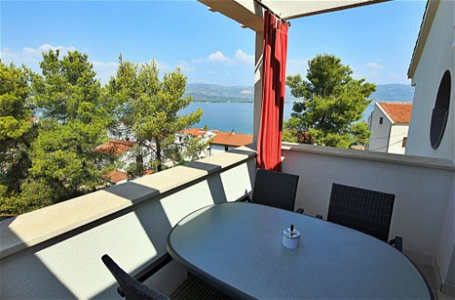 Foto 4 - Apartment mit 2 Schlafzimmern in Split mit terrasse und blick aufs meer