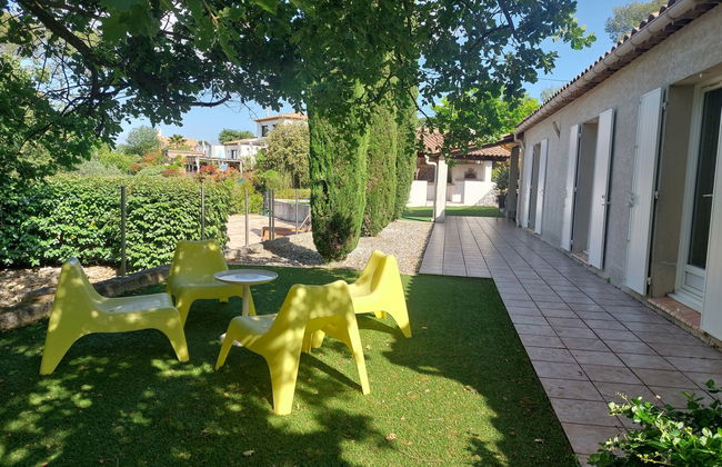 Casa de 5 quartos em Rocbaron com piscina privada e jardim - Foto 27