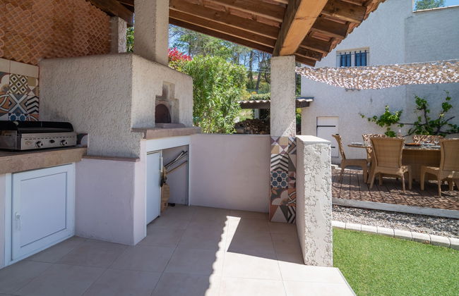 Casa de 5 quartos em Rocbaron com piscina privada e jardim - Foto 8