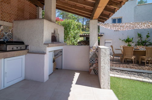 Photo 8 - Maison de 4 chambres à Rocbaron avec piscine privée et terrasse