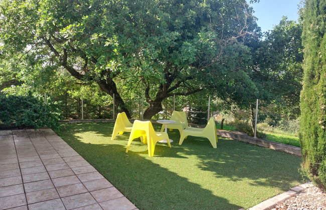 Casa de 5 quartos em Rocbaron com piscina privada e jardim - Foto 28