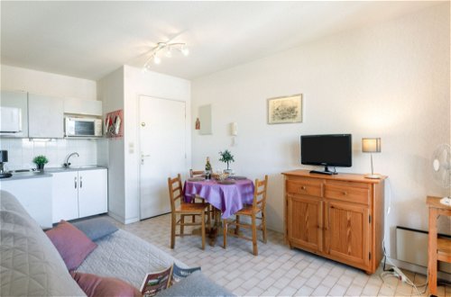 Foto 3 - Apartamento de 1 quarto em Sainte-Maxime com terraço e vistas do mar