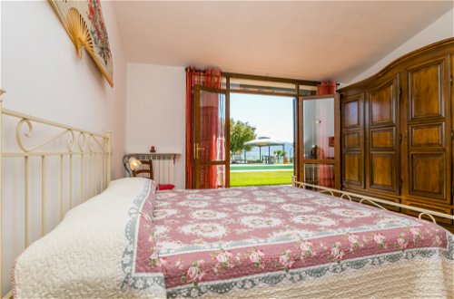 Foto 16 - Casa de 4 habitaciones en Colle di Val d'Elsa con piscina privada y jardín