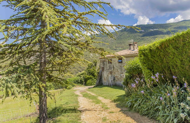 2 bedroom House in Roche-Saint-Secret-Béconne with garden - Photo 19