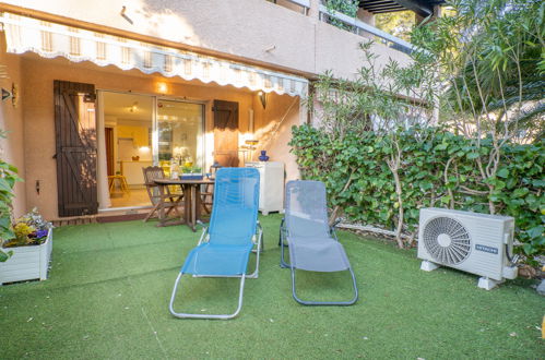 Foto 5 - Apartamento em Fréjus com jardim e terraço