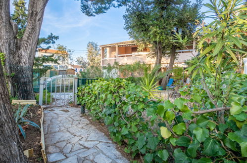 Photo 18 - Appartement en Fréjus avec jardin et vues à la mer