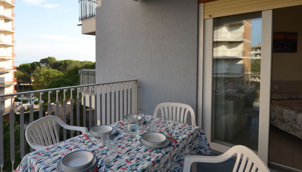 Apartamento de 3 quartos em Lignano Sabbiadoro com piscina e jardim - Foto 2
