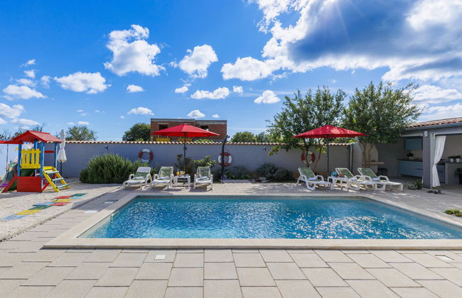 Apartamento de 4 quartos em Marčana com piscina privada e jardim - Foto 9
