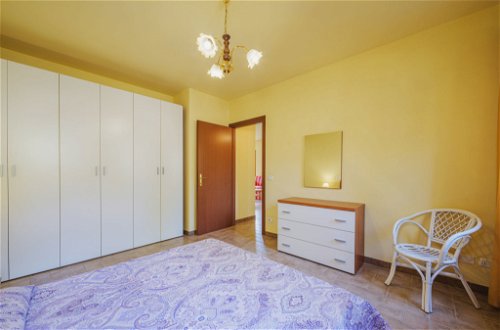 Foto 16 - Appartamento con 2 camere da letto a Lucca con giardino