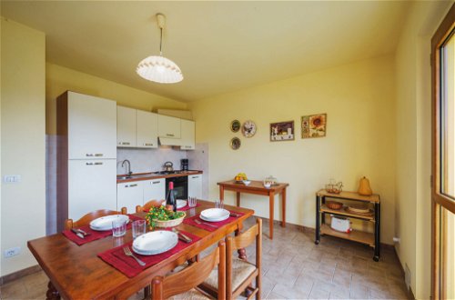 Foto 10 - Apartamento de 2 quartos em Lucca com jardim