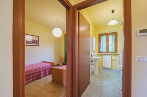 Foto 20 - Appartamento con 2 camere da letto a Lucca con giardino
