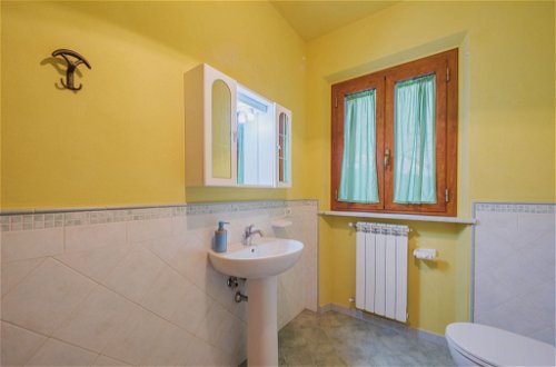 Foto 22 - Apartment mit 2 Schlafzimmern in Lucca mit garten