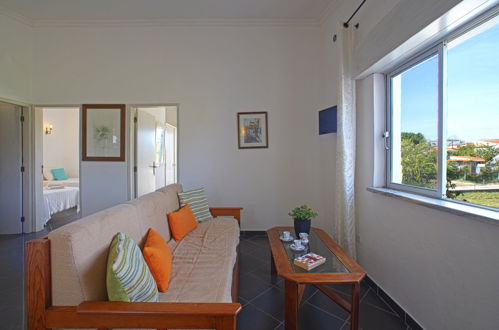 Foto 10 - Apartamento de 2 habitaciones en Loulé con piscina y vistas al mar