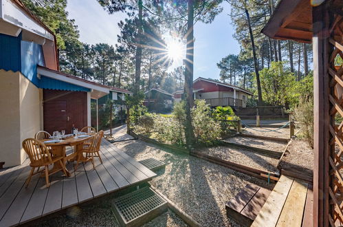 Photo 1 - Maison de 1 chambre à Lacanau avec piscine et jardin