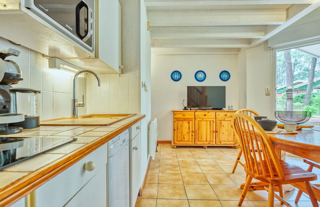 Casa de 4 quartos em Lacanau com piscina e jardim - Foto 6