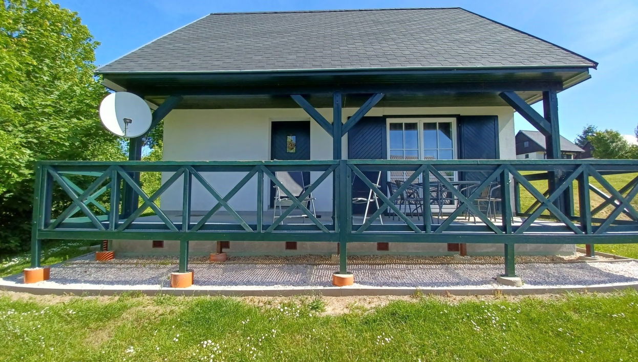 Haus mit 3 Schlafzimmern in Černý Důl mit schwimmbad und garten - Foto 1