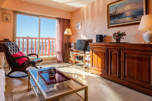 Foto 6 - Apartamento de 2 quartos em Trouville-sur-Mer com vistas do mar