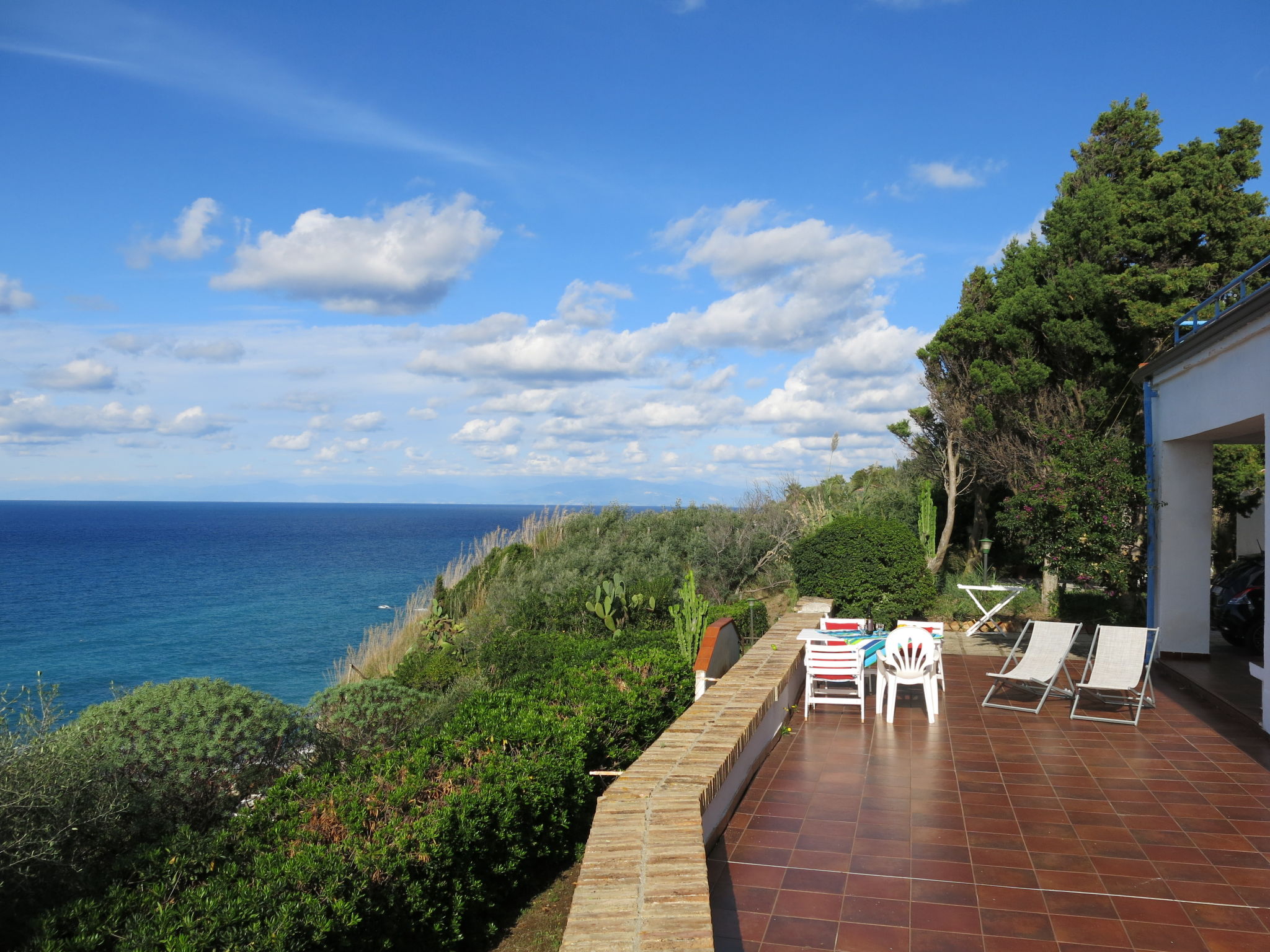 Photo 25 - Appartement de 2 chambres à Ricadi avec jardin et vues à la mer