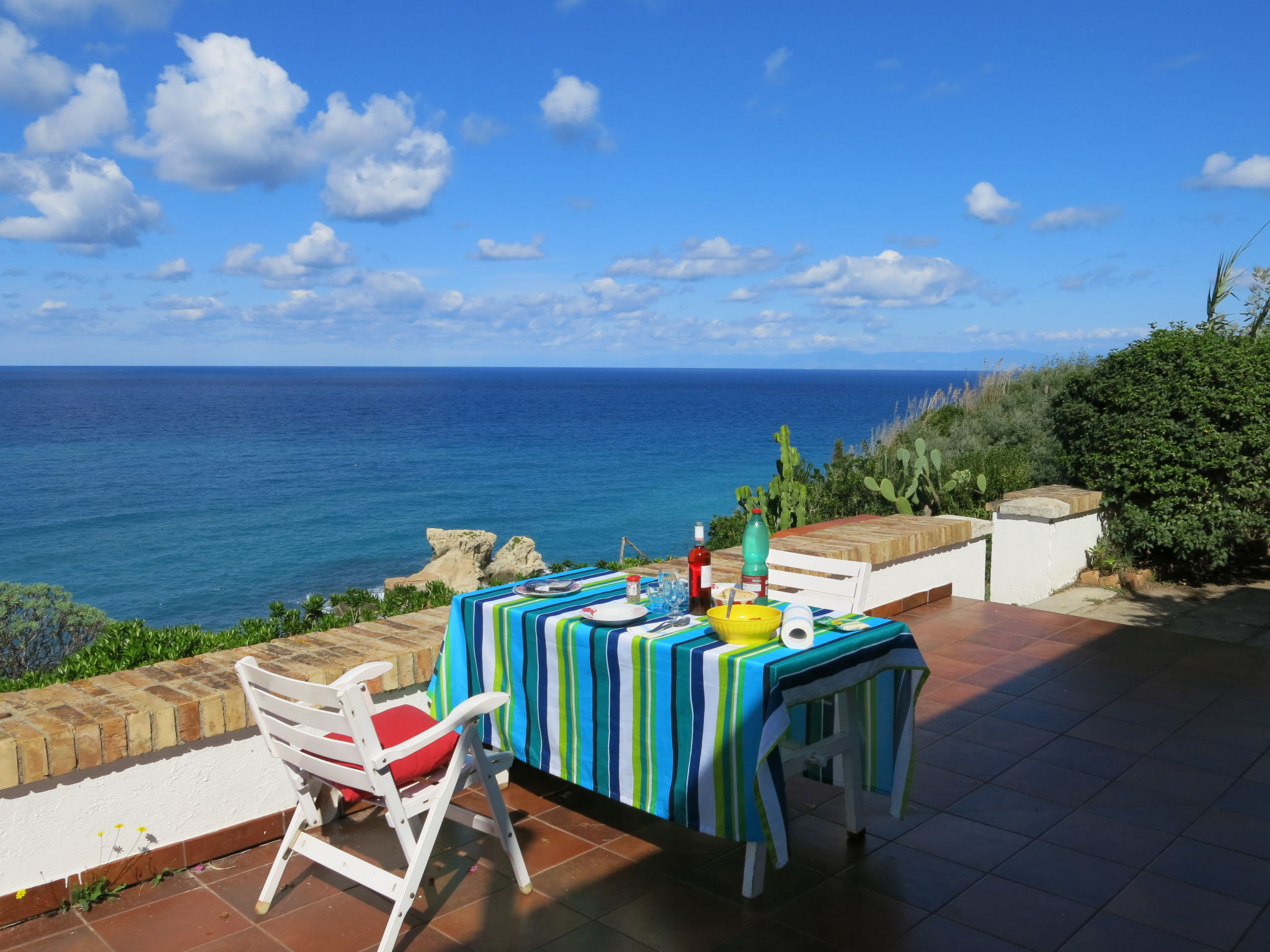 Photo 26 - Appartement de 2 chambres à Ricadi avec jardin et vues à la mer