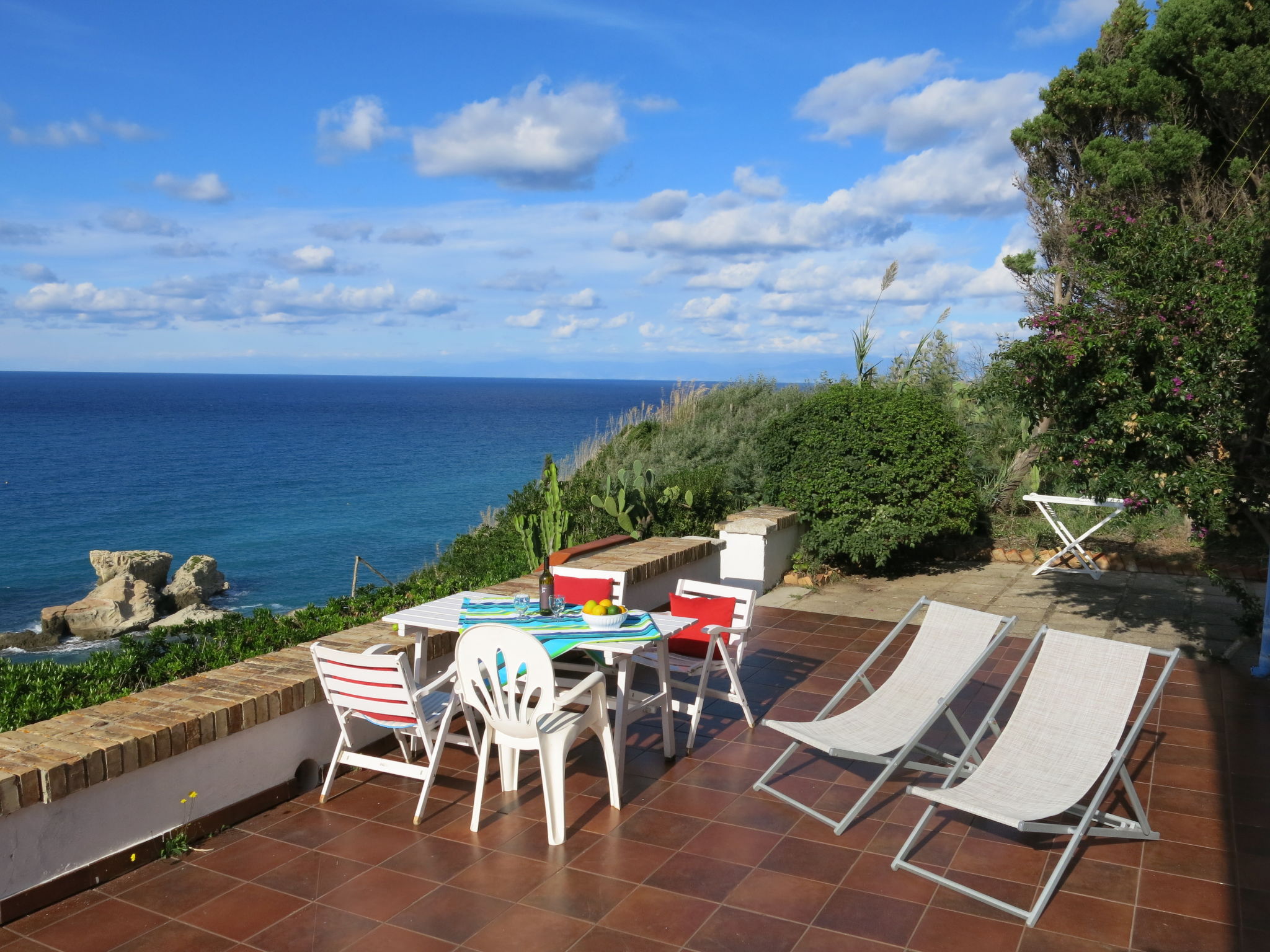 Photo 29 - Appartement de 2 chambres à Ricadi avec jardin et vues à la mer