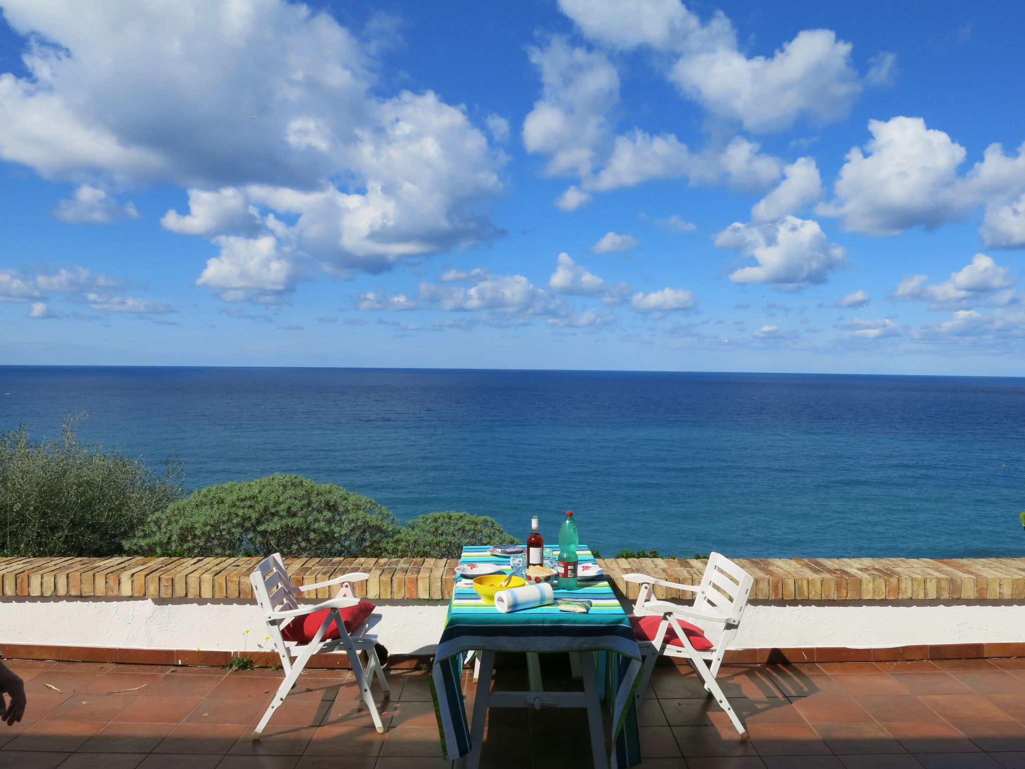 Foto 30 - Apartamento de 2 habitaciones en Ricadi con jardín y vistas al mar