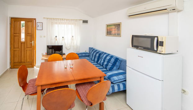 Apartment mit 3 Schlafzimmern in Sibenik mit garten - Foto 4
