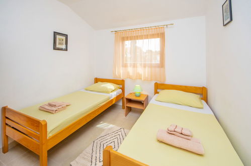 Foto 7 - Apartamento de 2 quartos em Sibenik com jardim