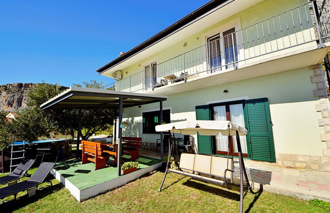 Casa de 4 quartos em Tučepi com piscina privada e jardim - Foto 15