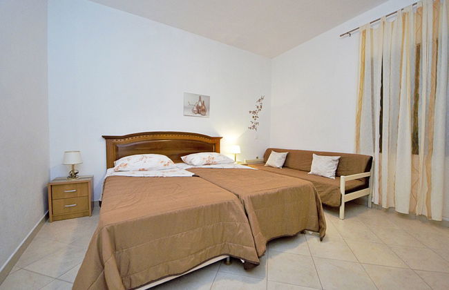 Casa de 4 quartos em Tučepi com piscina privada e jardim - Foto 19