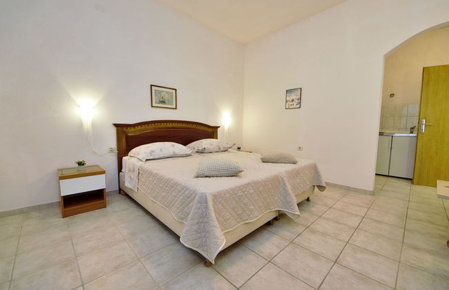 Casa de 4 quartos em Tučepi com piscina privada e jardim - Foto 14