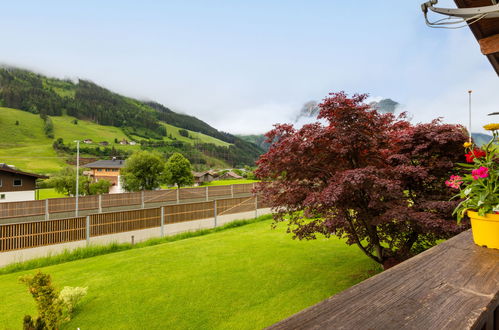 Foto 19 - Apartment mit 2 Schlafzimmern in Neukirchen am Großvenediger mit garten und blick auf die berge