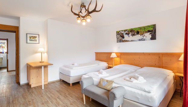 2 bedroom Apartment in Neukirchen am Großvenediger with garden - Photo 4